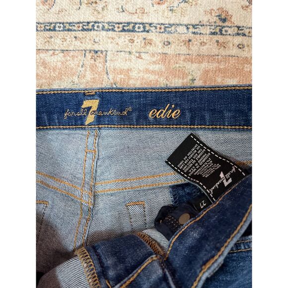 7 For All Mankind Edie Straight Leg Jeans Size 27 Raw Hem Eyelet Detail - Picture 2 of 10